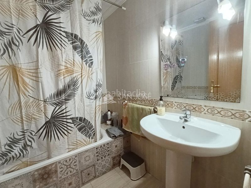 Foto 7b3a70ea-a254-4638-9fb0-2bbfd1871bd0. Pis amb aparcament a Romana (la)