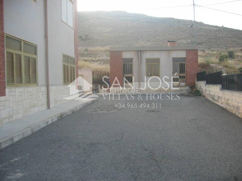 Foto b79ecaea-7d91-4a2d-8591-b87b8b2a6853. Chalet se vende espectacular chalet en San Juan Aspe