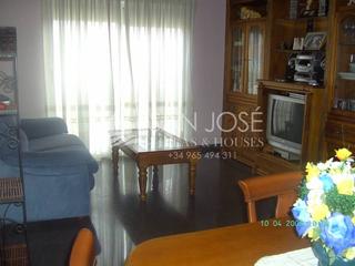 Pis a San Juan. Se vende piso en aspe