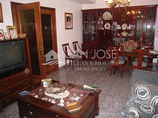 Casa a San Juan. Venta de casa en aspe en el barrio de la coca