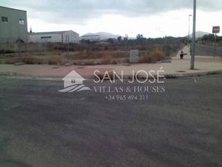 Terreny residencial a San Juan. Se vende terreno industrial en poligono industrial en aspe zona