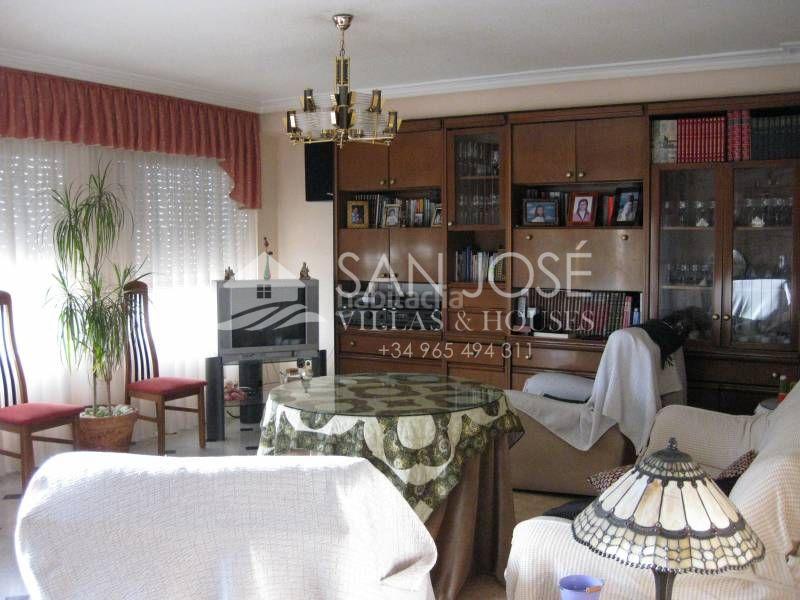 Foto 65a7945a-c8d8-427b-8fb8-061d91e69f48. Edificio in San Juan Aspe