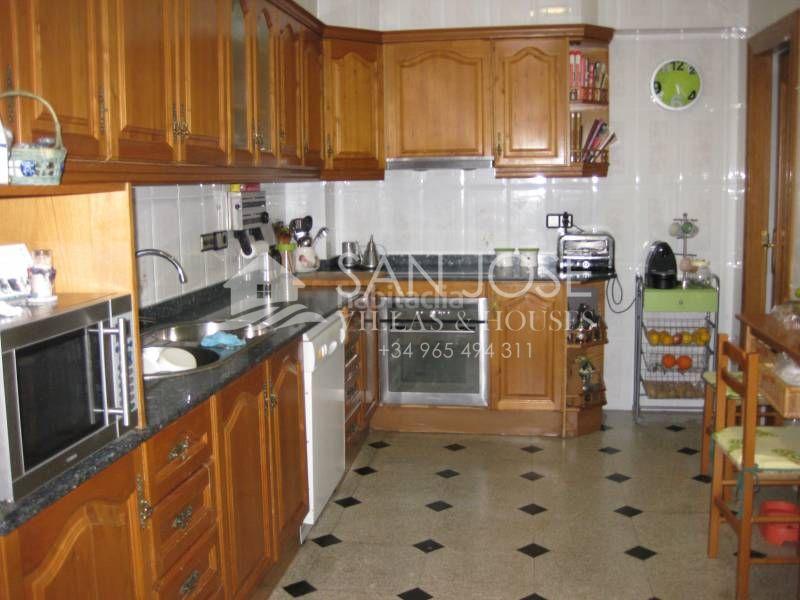 Foto b7064782-3ec0-4207-9580-fa9ce319b24b. Edificio in San Juan Aspe