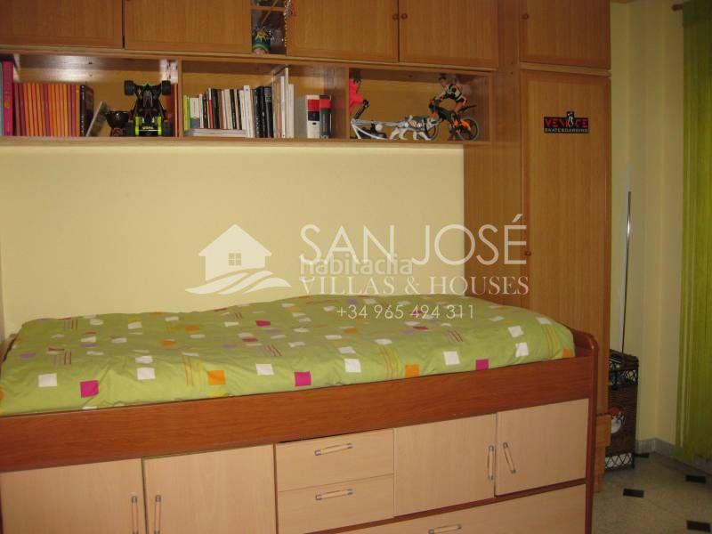 Foto bad43863-d82e-49b3-a983-34d810e5ed01. Edificio in San Juan Aspe