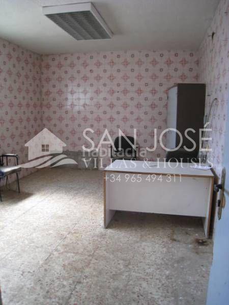 Foto 28c3b2c5-d72d-41fc-b544-360acc3a3ca1. Capannone industriale in Algueña