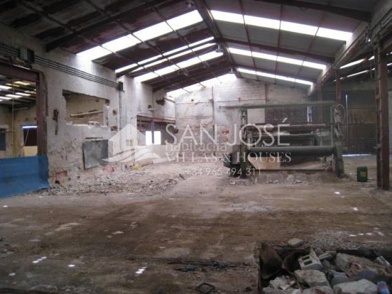 Foto b74cf959-53aa-482b-9b49-37a636b10f73. Capannone industriale in Algueña