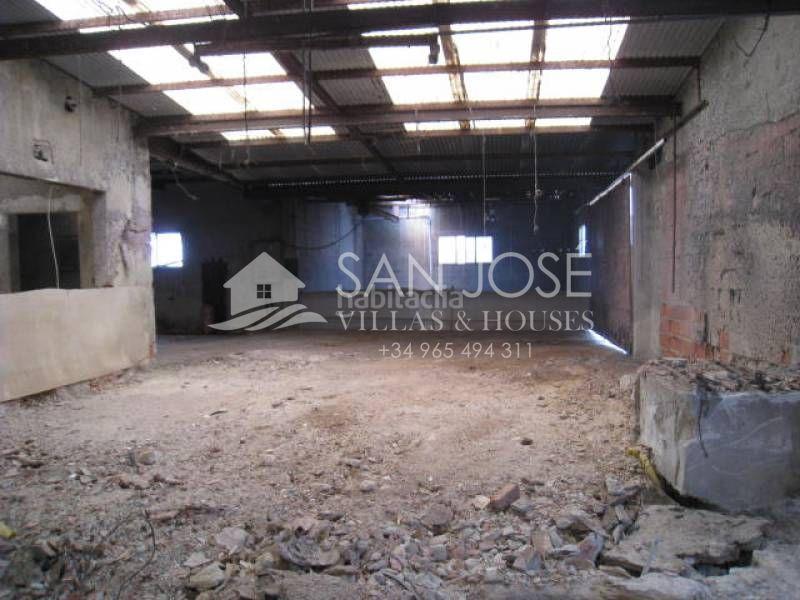 Foto d5e7f7fc-7ae1-4951-bc59-1069bb86895b. Capannone industriale in Algueña