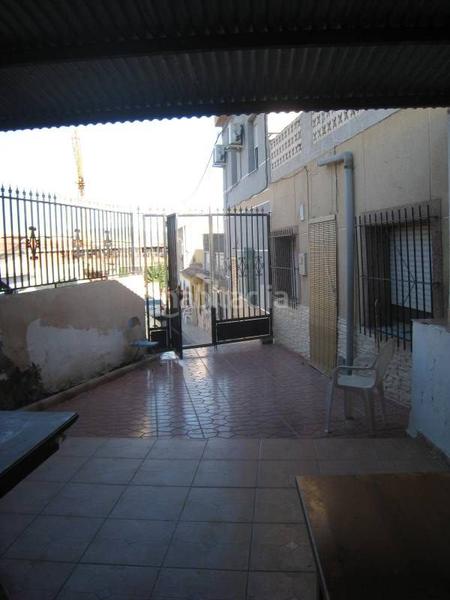 Foto c66d1fba-df47-440e-a732-51d5773b9fe5. Casa inmobiliaria san jose vende casa en zona cipreses.a en Aspe