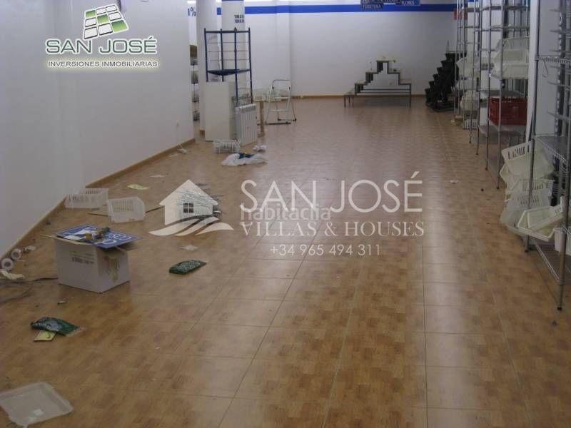 Foto dc1ac640-1950-4a4a-b907-8eb46315b92c. Location local commercial dans San Juan Aspe