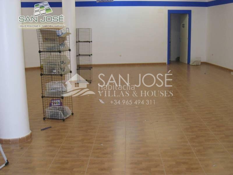 Foto e18d17de-4a93-4781-bd55-54dedc3ac60c. Location local commercial dans San Juan Aspe