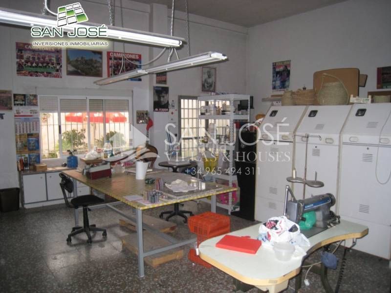 Foto 7afd4d77-4d5e-459d-af2f-26cc6070427e. Local comercial a Novelda