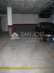 Aparcament cotxe a San Juan. Inmobiliaria san jose  vende esta plaza de garaje en aspe alican