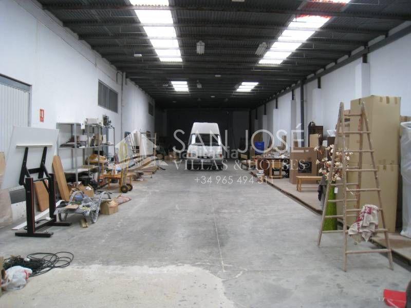 Foto 30f25012-1ed5-47e5-a044-6f11ad39221f. Capannone industriale in San Juan Aspe