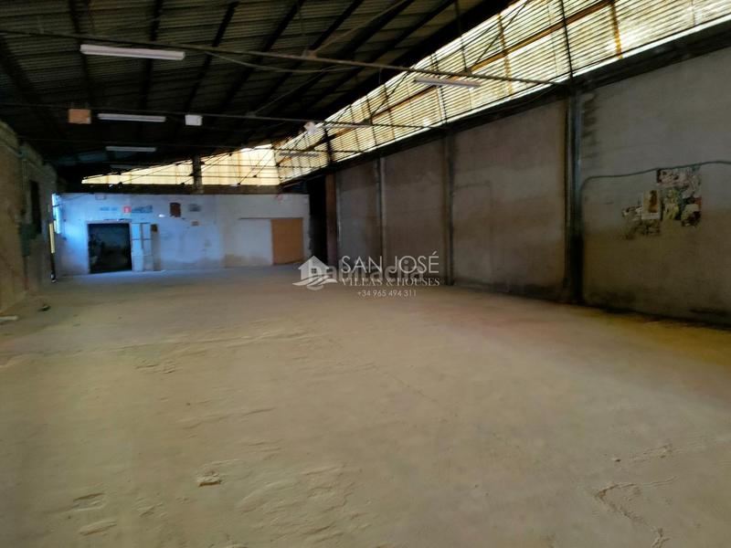 Foto 2a371550-c196-46d0-b760-78cf915aaaf9. Lloguer nau industrial a El Castillo Aspe