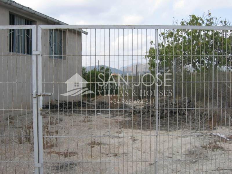 Foto a47684fb-aed9-49f7-b842-5c57a26ad51d. Bâtiment à usage industriel dans San Juan Aspe