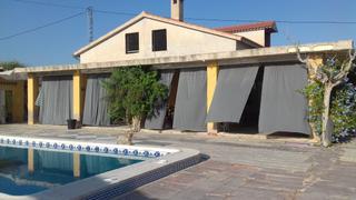 Xalet a Pedanías Este. Venta de chalet  en aspe,alicante con cuadra para caballeria en