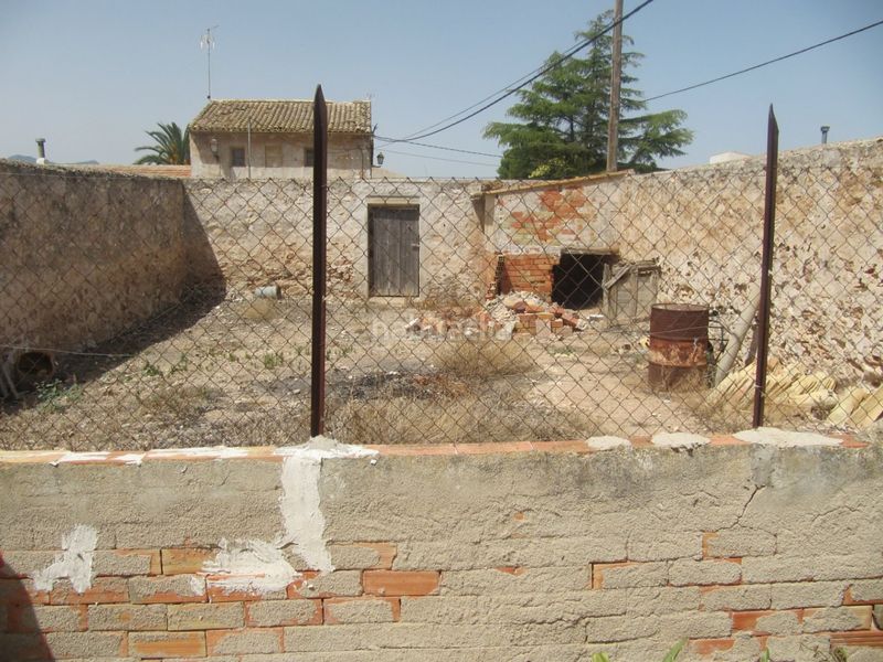 Foto f69f9140-3688-4a19-aa6a-2ba6bb2faa41. Masia a Pinoso