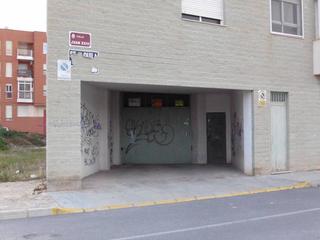 Aparcament cotxe a La Serranica-Sagrado Corazón. Se vende plaza de garaje doble en zona serranica en aspe