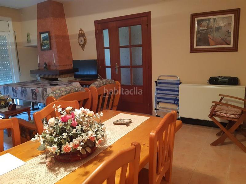 Foto a9f5b6fa-454b-429b-9513-3e7192d179b2. Casa adossada amb calefacció aparcament a Cunit residencial Cunit