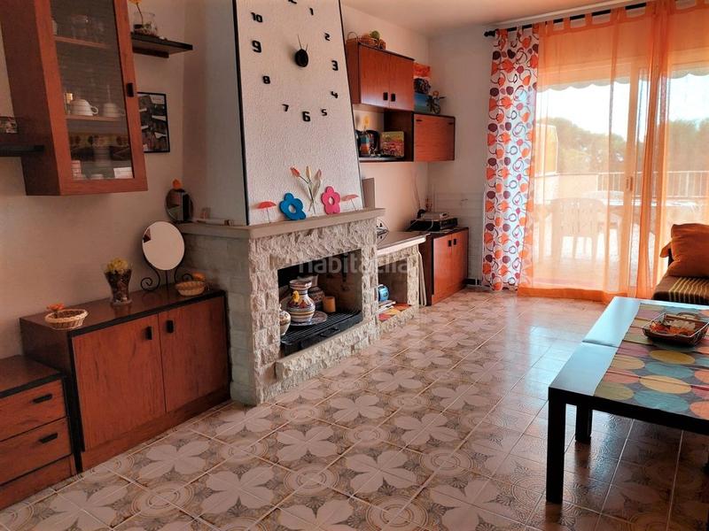 Foto ed4ef5d5-cebd-42e4-826f-075bdf5e14f2. Appartamento con camino parcheggio in Cunit residencial Cunit