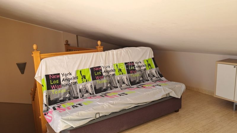 Foto 0362f15a-4a11-4d7b-9bb5-af30e39ff268. Casa adosada casa seminueva 4 habitacions en zona centrica en Cunit