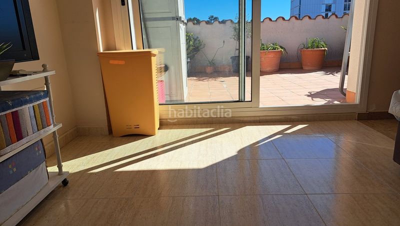 Foto 14fa579c-6ff6-4304-b75e-ae6319f21203. Casa adosada casa seminueva 4 habitacions en zona centrica en Cunit