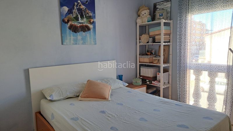 Foto 4084eb26-de77-430c-84c3-870f103fff9c. Casa adosada casa seminueva 4 habitacions en zona centrica en Cunit