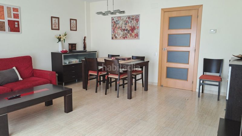 Foto af946a94-83ec-4a6a-8ae2-67d77980a04d. Casa adosada casa seminueva 4 habitacions en zona centrica en Cunit