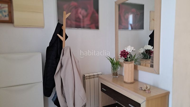 Foto ec4125de-e0e4-435f-ade2-13fa94a61cf3. Casa adosada casa seminueva 4 habitacions en zona centrica en Cunit