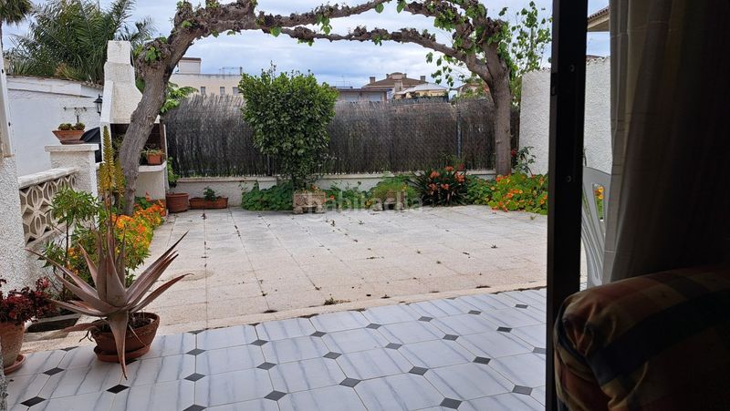 Foto 333b622e-085a-4963-9d28-a094b0ca4643. Casa adossada amb xemeneia calefacció aparcament a Cunit