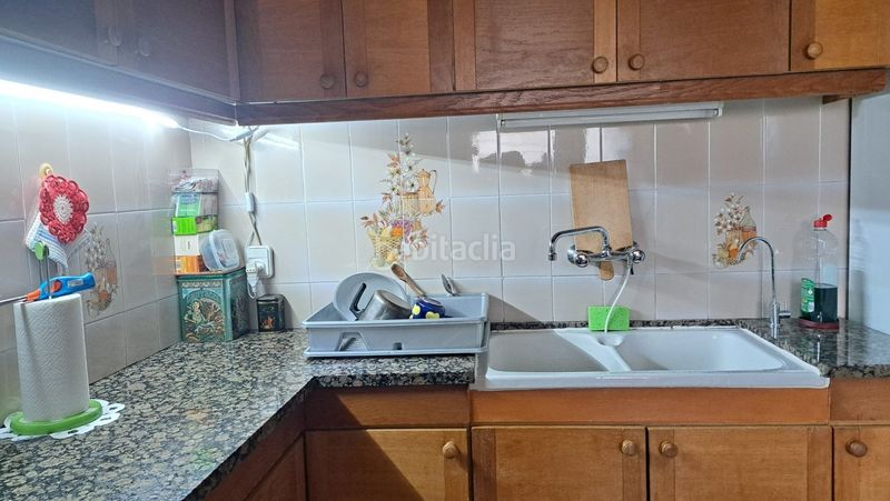 Foto 4bbbaa88-c86f-400b-a8a0-8cb24cf7e4d2. Casa adossada amb xemeneia calefacció aparcament a Cunit