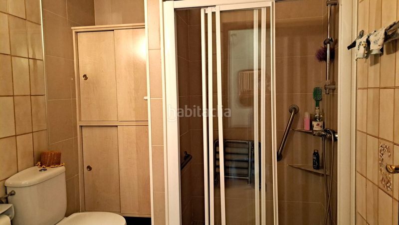 Foto 52817012-f8dd-4281-9178-e92bb0f46eda. Casa adossada amb xemeneia calefacció aparcament a Cunit