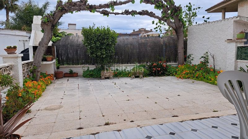 Foto 6c176b74-b5d1-42be-97ff-c57fa2b865bb. Casa adossada amb xemeneia calefacció aparcament a Cunit