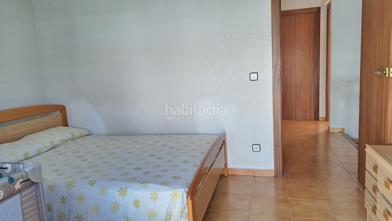 Foto 37e9a61e-34ec-46fc-83f6-5f3a09fcceb6. Casa adossada amb xemeneia aparcament a Cunit residencial Cunit