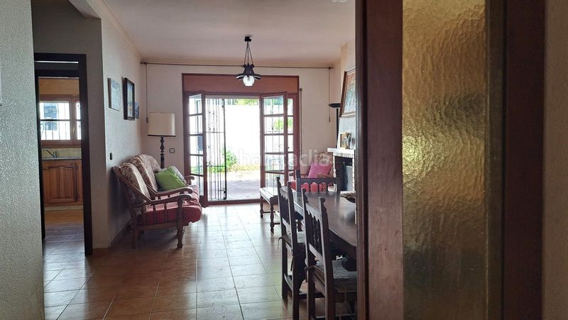 Foto 4a54189a-e0b7-4650-9fcd-523268785982. Casa adossada amb xemeneia aparcament a Cunit residencial Cunit