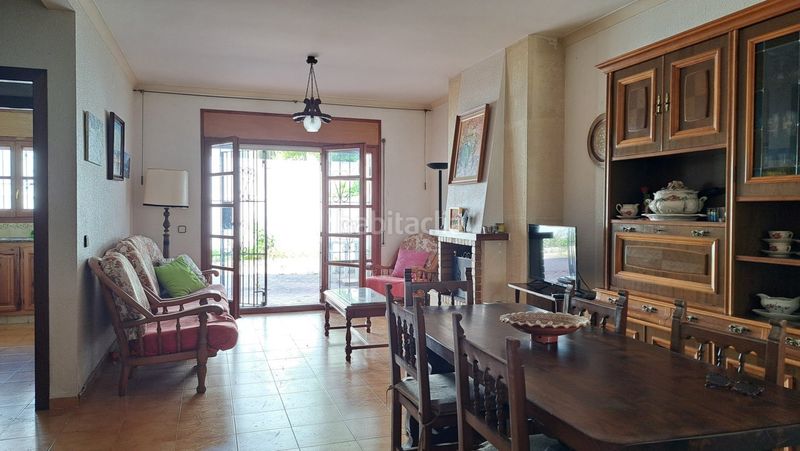 Foto 547b32e4-4eb9-4e09-8511-4422382b316d. Casa adossada amb xemeneia aparcament a Cunit residencial Cunit