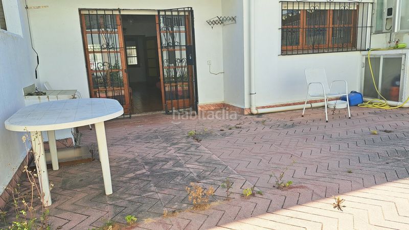 Foto 8fa2c6d7-dd27-4092-b29d-366e2d013cd0. Casa adossada amb xemeneia aparcament a Cunit residencial Cunit