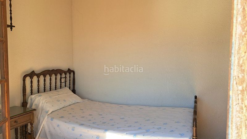 Foto d0e85826-c935-46b4-8d1c-6d783bcc6316. Casa adossada amb xemeneia aparcament a Cunit residencial Cunit