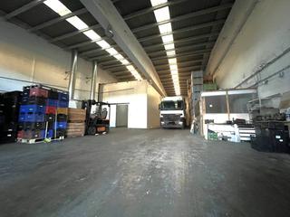 Nau industrial  Riells i viabrea. A seis kilometros de sant celoni