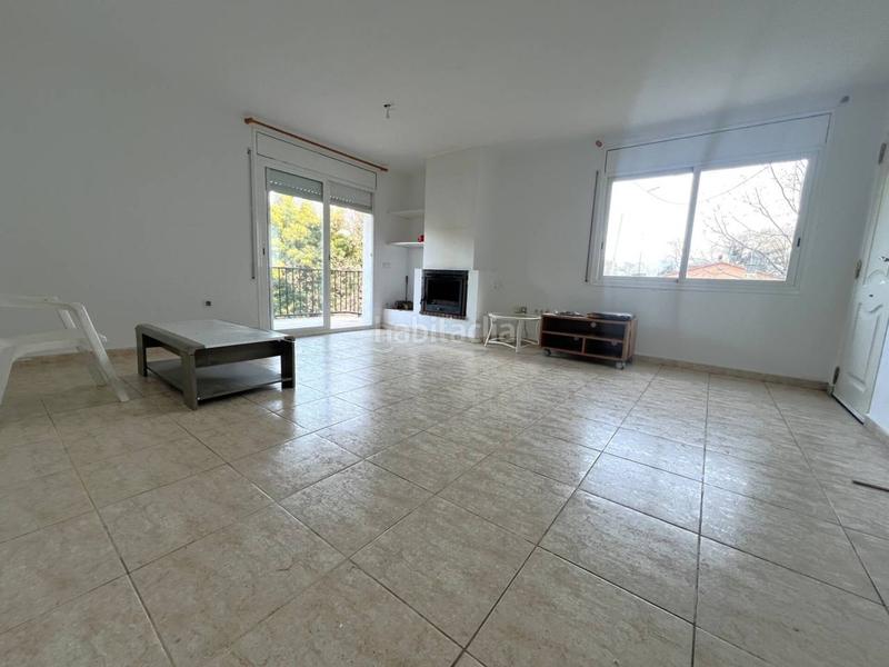 Foto 8677a535-354d-472f-afe8-49ed79d49bd6. Casa  en venta en Riells i Viabrea