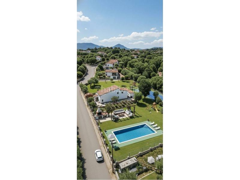 Foto 5a2a8812-34f8-4a91-af2d-9ef2c1b89a5a. Casa amb aparcament a Riells i Viabrea