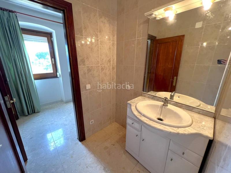 Foto b402e078-5a00-4b55-8ab3-03de38ff8dc2. Casa amb aparcament a Riells i Viabrea