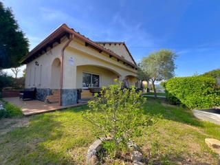 Haus  Tur gros. Casa en venta en riells i viabrea