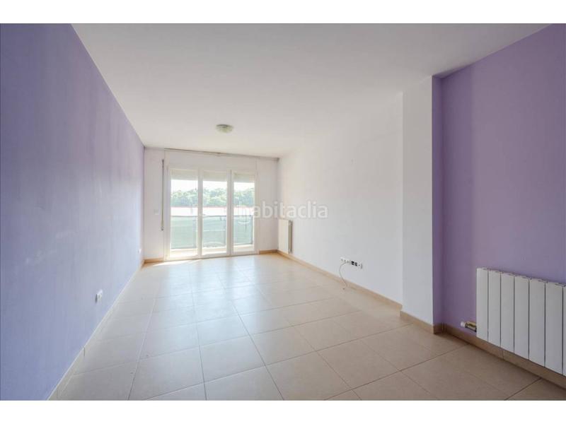 Foto 3a219067-85d3-4c9d-b659-98b600ccf1d3. Piso  en venta en Santa Maria de Palautordera