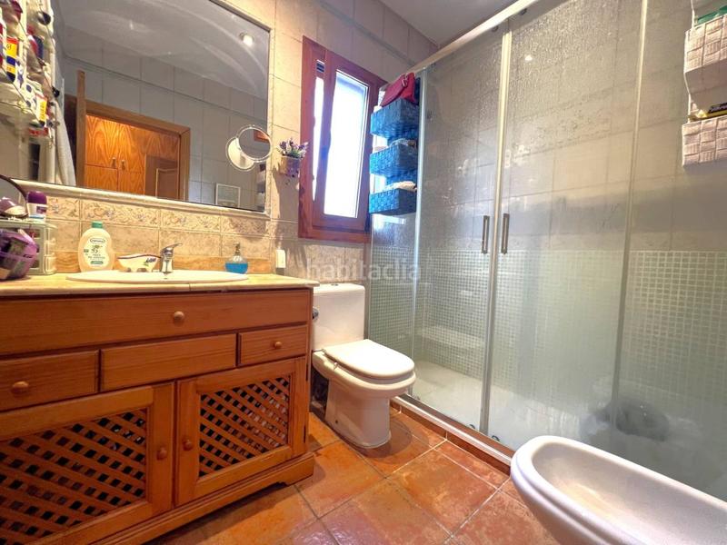 Foto 9738175f-ede5-4b18-a59a-f985acaf4ec2. Casa amb calefacció aparcament piscina a Riells i Viabrea