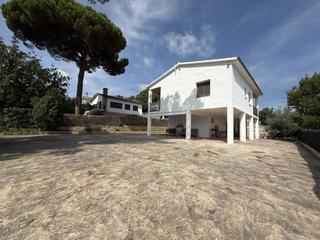 Casa  Zurbarán. Casa en venta en riells i viabrea