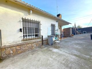 Maison  Surers. Casa en venta en riells i viabrea
