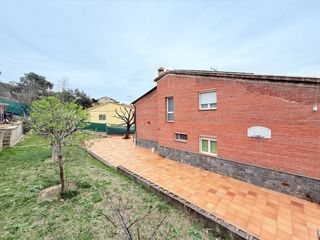 House in Riells i Viabrea. Casa en venta en riells i viabrea