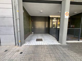 Aparcament cotxe a Calle Aragó