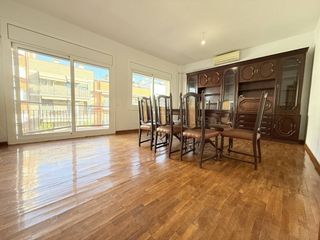 Pis a Avenida Mare de Déu de Montserrat